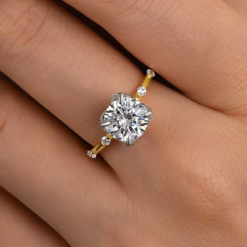 Lara Precious Two-tone Round Cut Engagement Ring