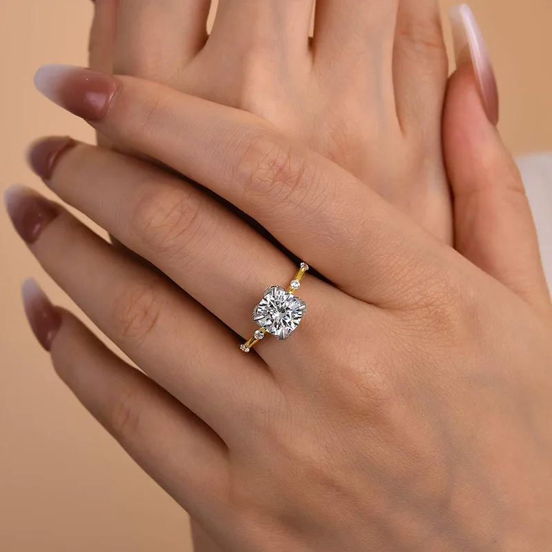 Lara Precious Two-tone Round Cut Engagement Ring